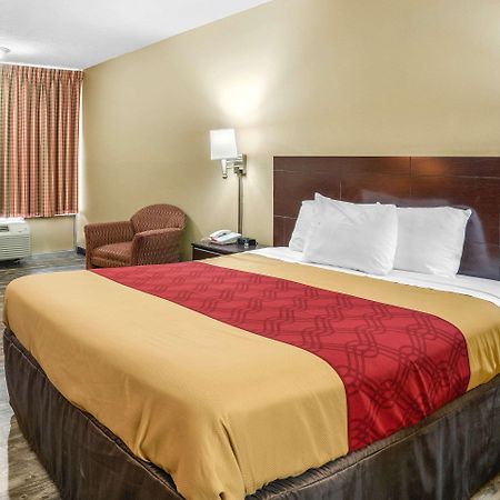 Econo Lodge Near Missouri University Of Science And Technology Rolla Bagian luar foto