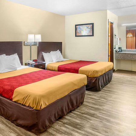 Econo Lodge Near Missouri University Of Science And Technology Rolla Bagian luar foto