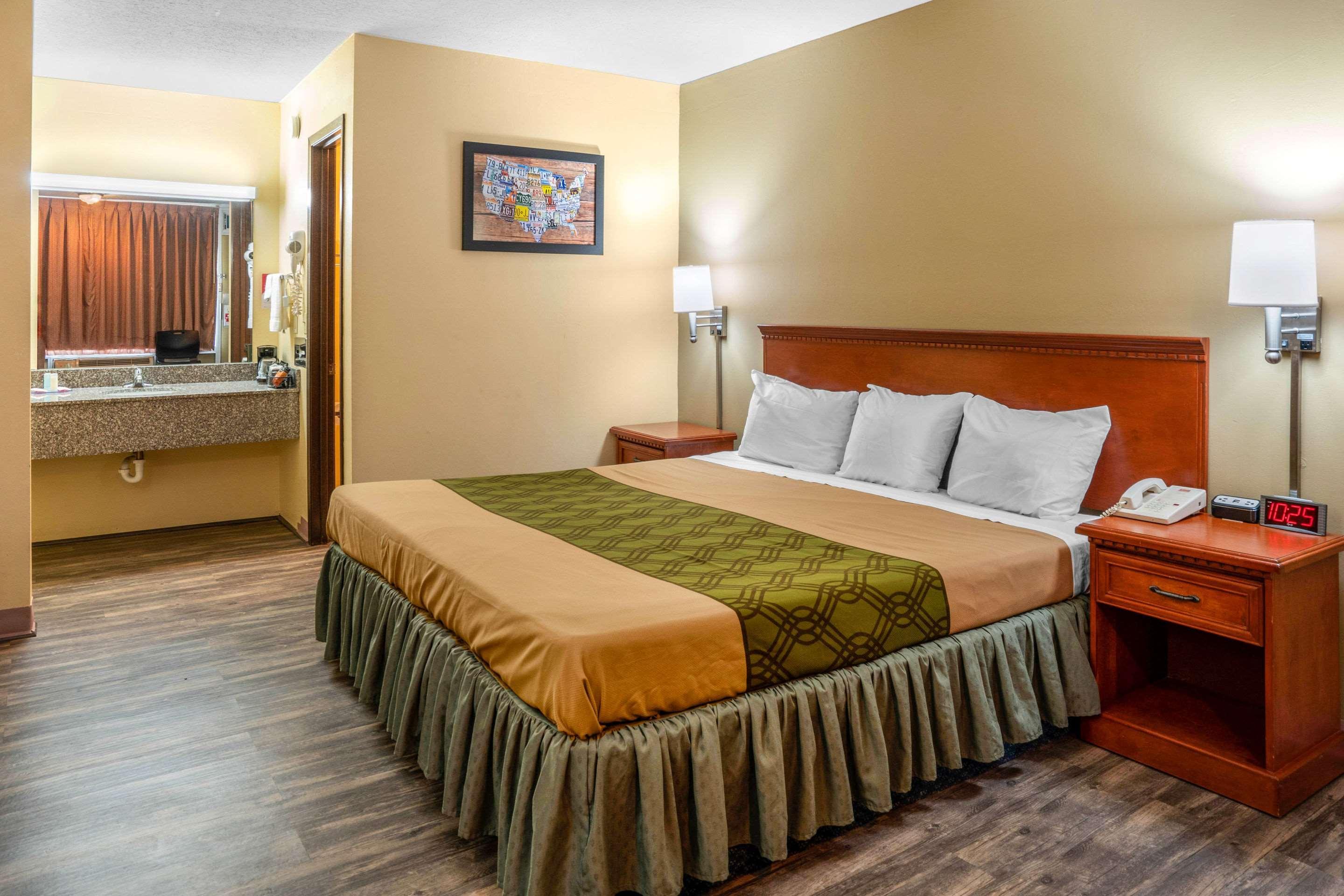 Econo Lodge Near Missouri University Of Science And Technology Rolla Bagian luar foto