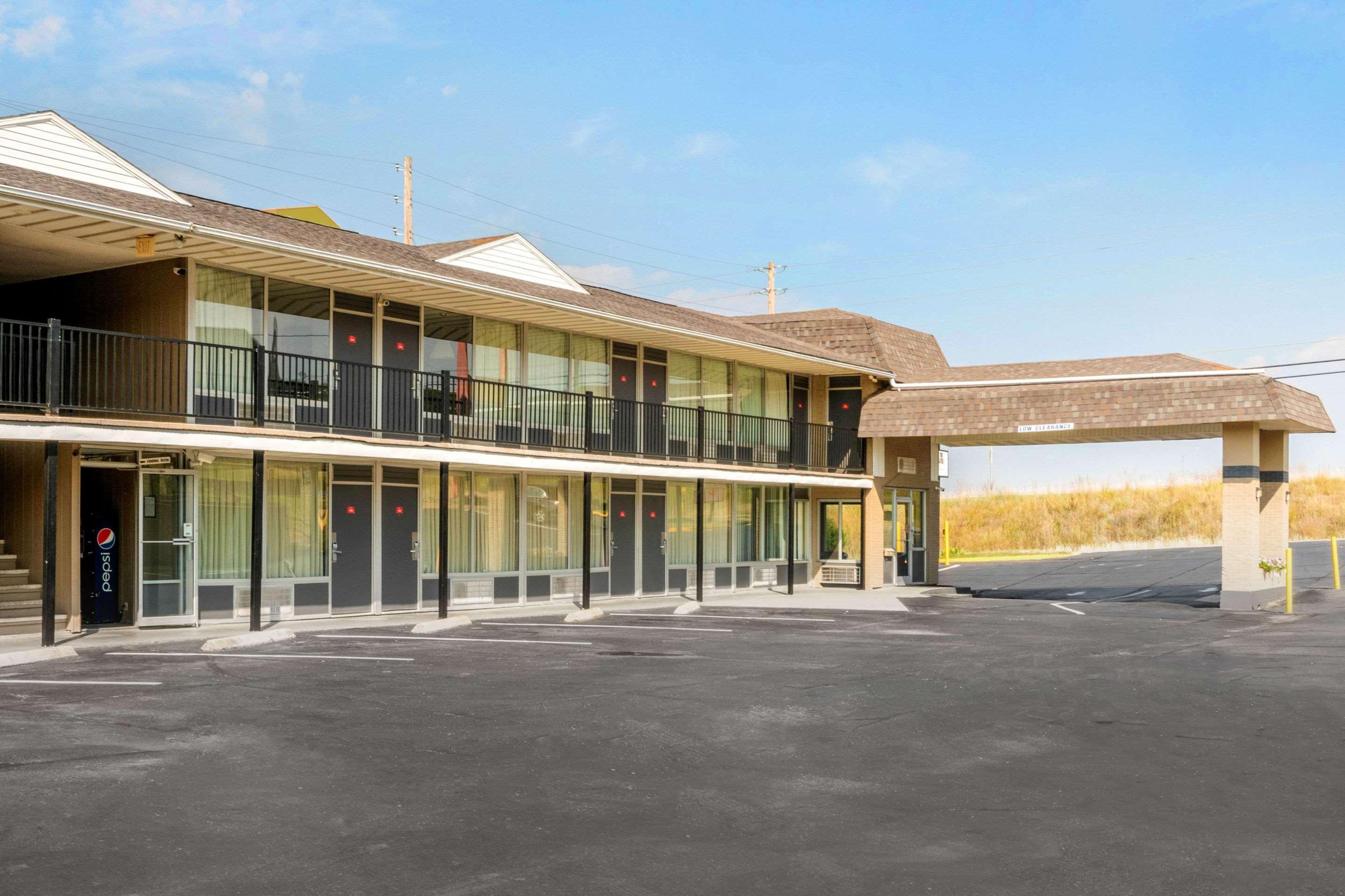 Econo Lodge Near Missouri University Of Science And Technology Rolla Bagian luar foto