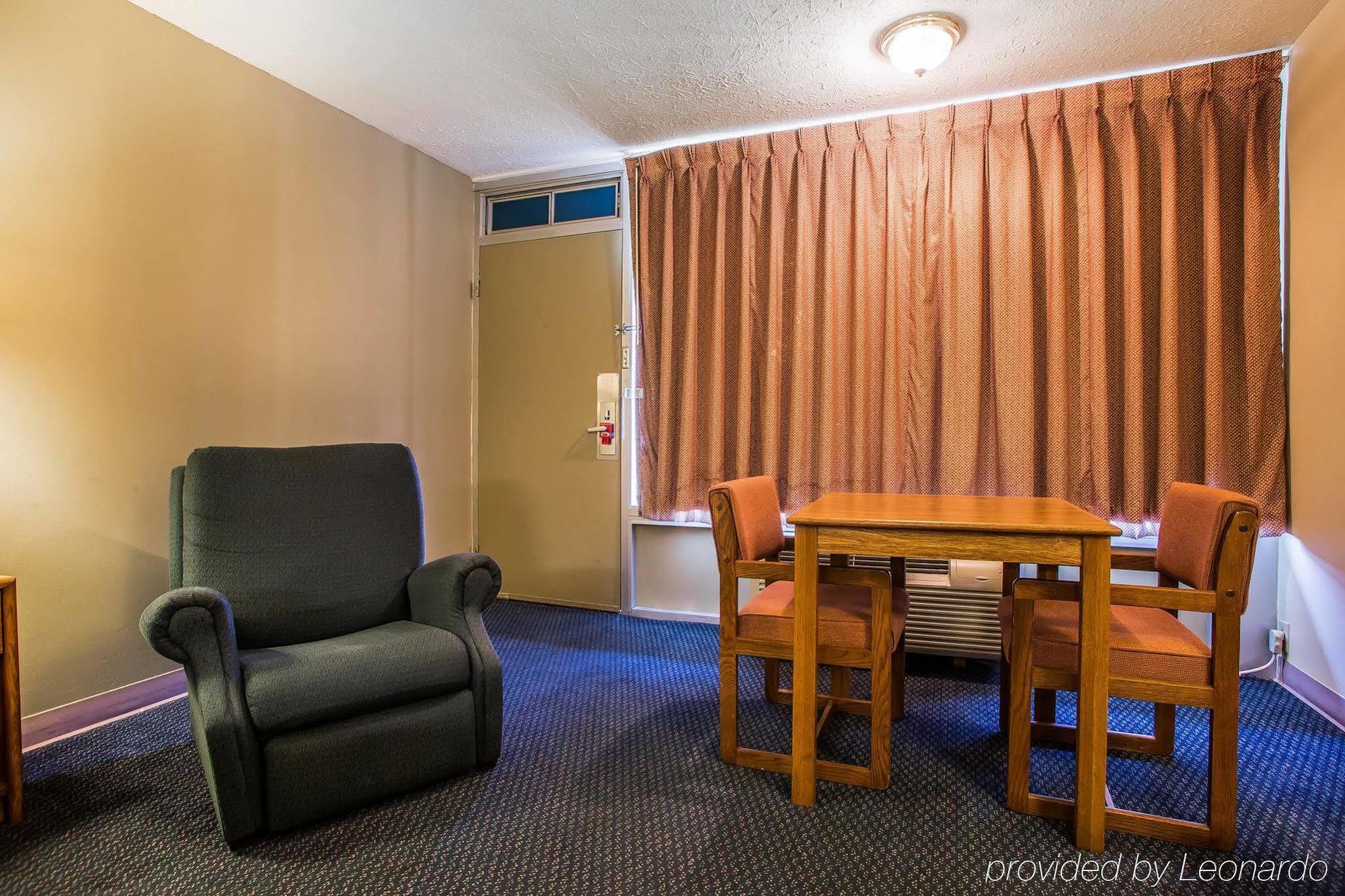 Econo Lodge Near Missouri University Of Science And Technology Rolla Bagian luar foto