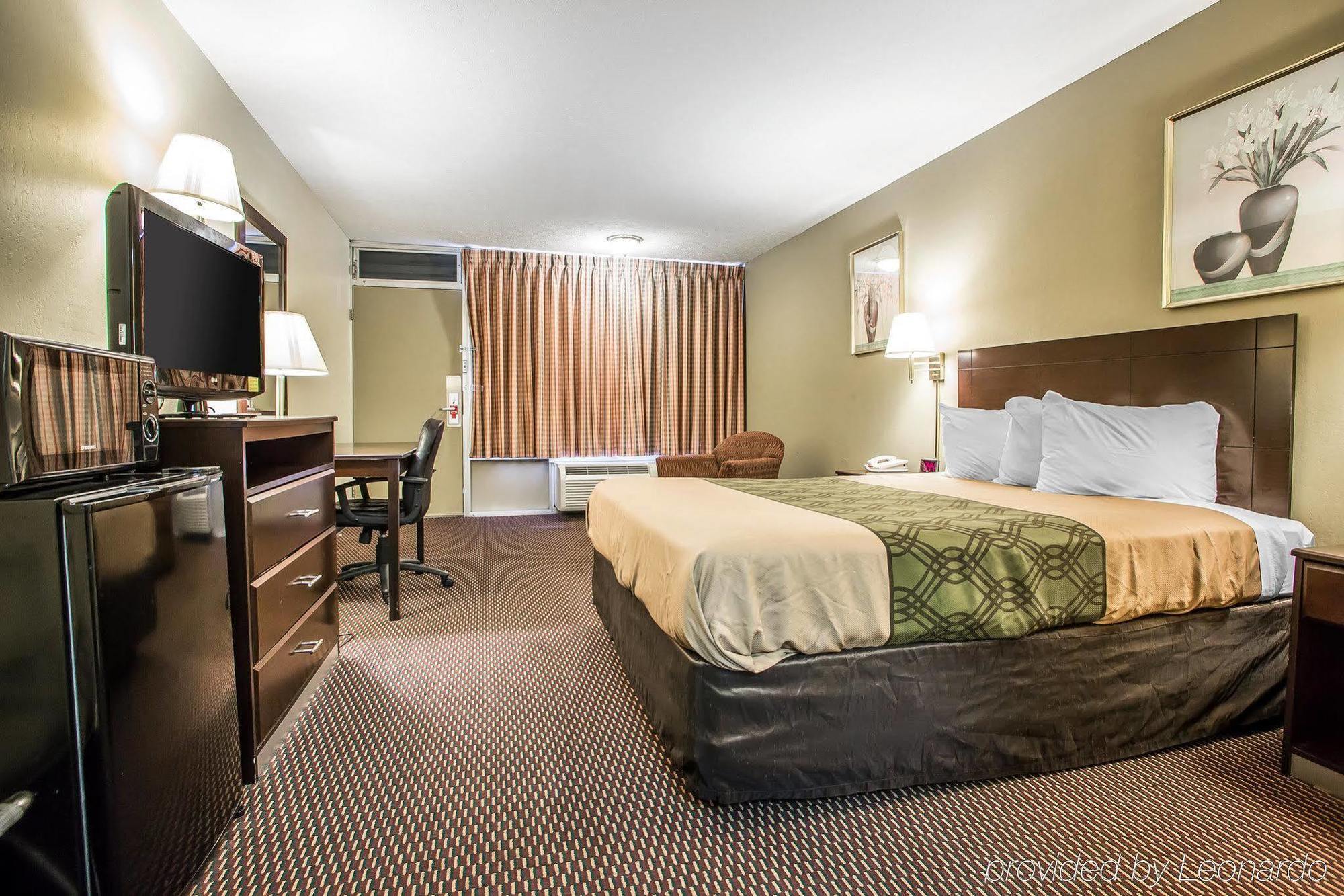 Econo Lodge Near Missouri University Of Science And Technology Rolla Bagian luar foto