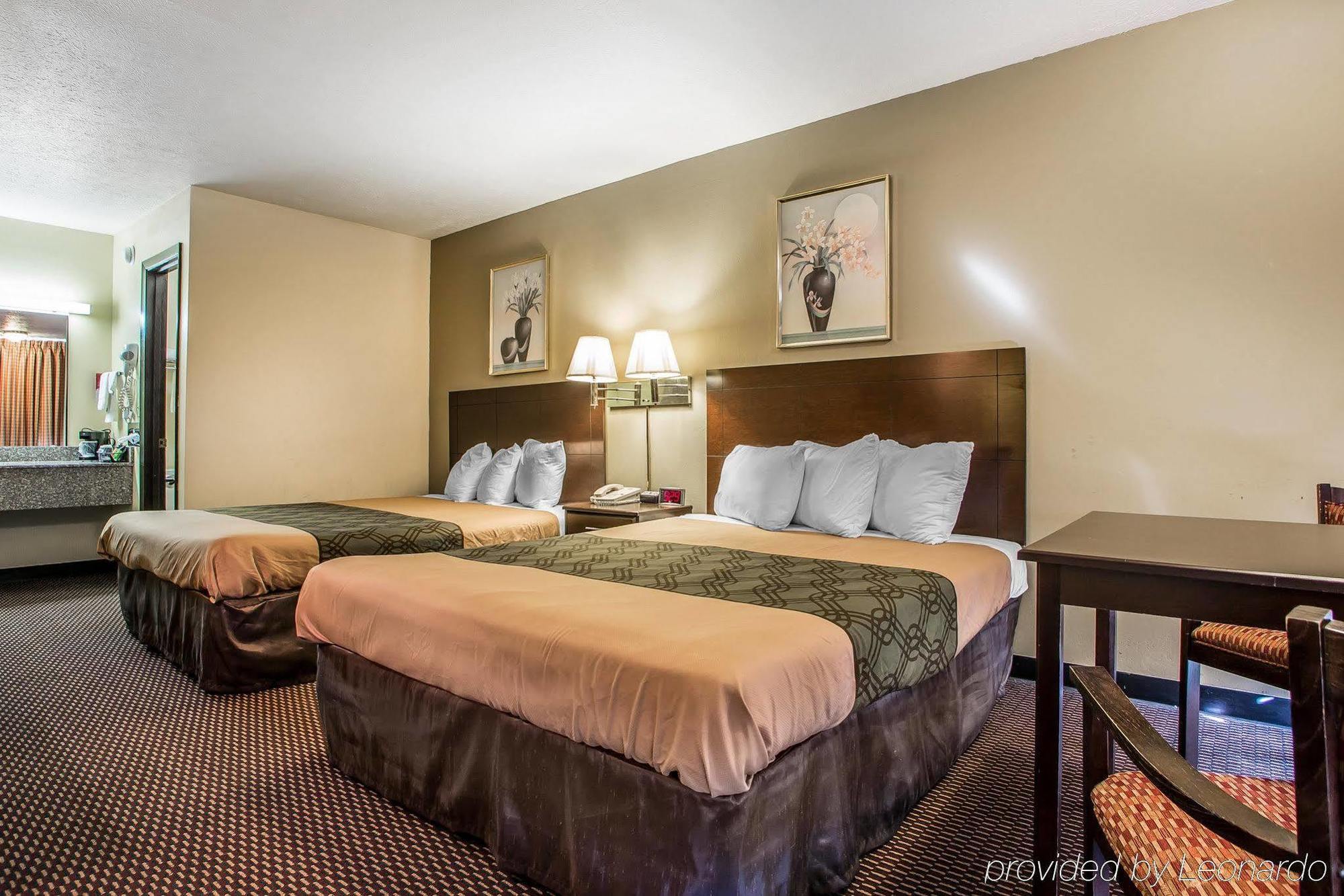 Econo Lodge Near Missouri University Of Science And Technology Rolla Bagian luar foto