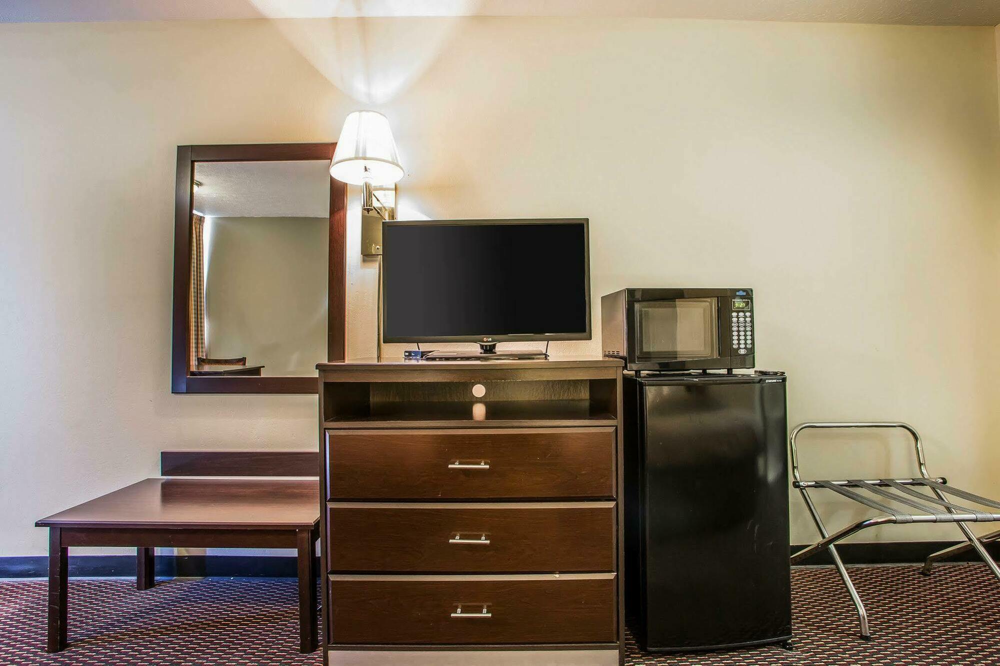 Econo Lodge Near Missouri University Of Science And Technology Rolla Bagian luar foto