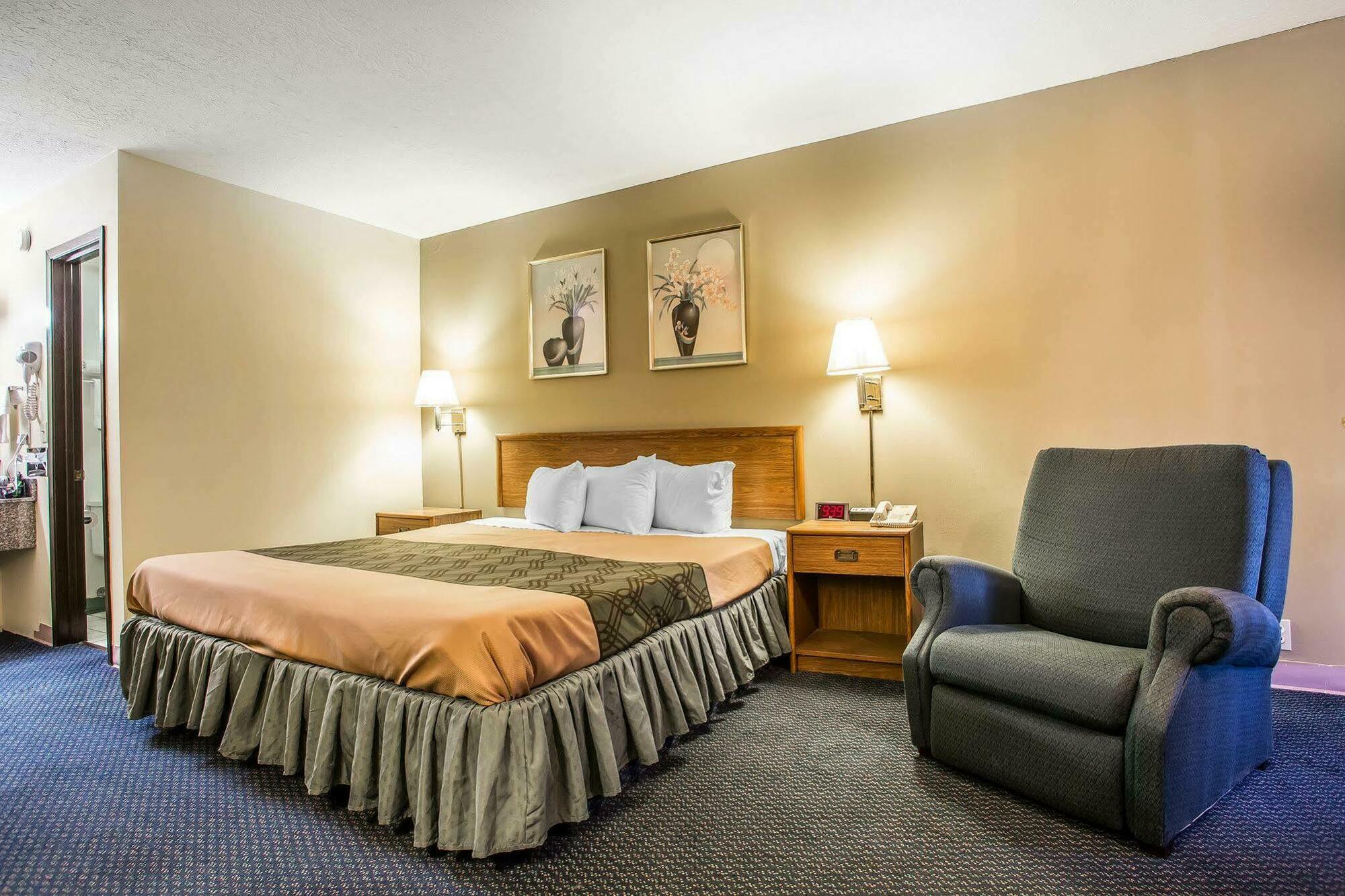 Econo Lodge Near Missouri University Of Science And Technology Rolla Bagian luar foto
